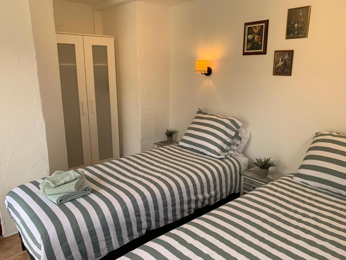 Maison Castellane Chambre D'Hotes B&B ภายนอก รูปภาพ