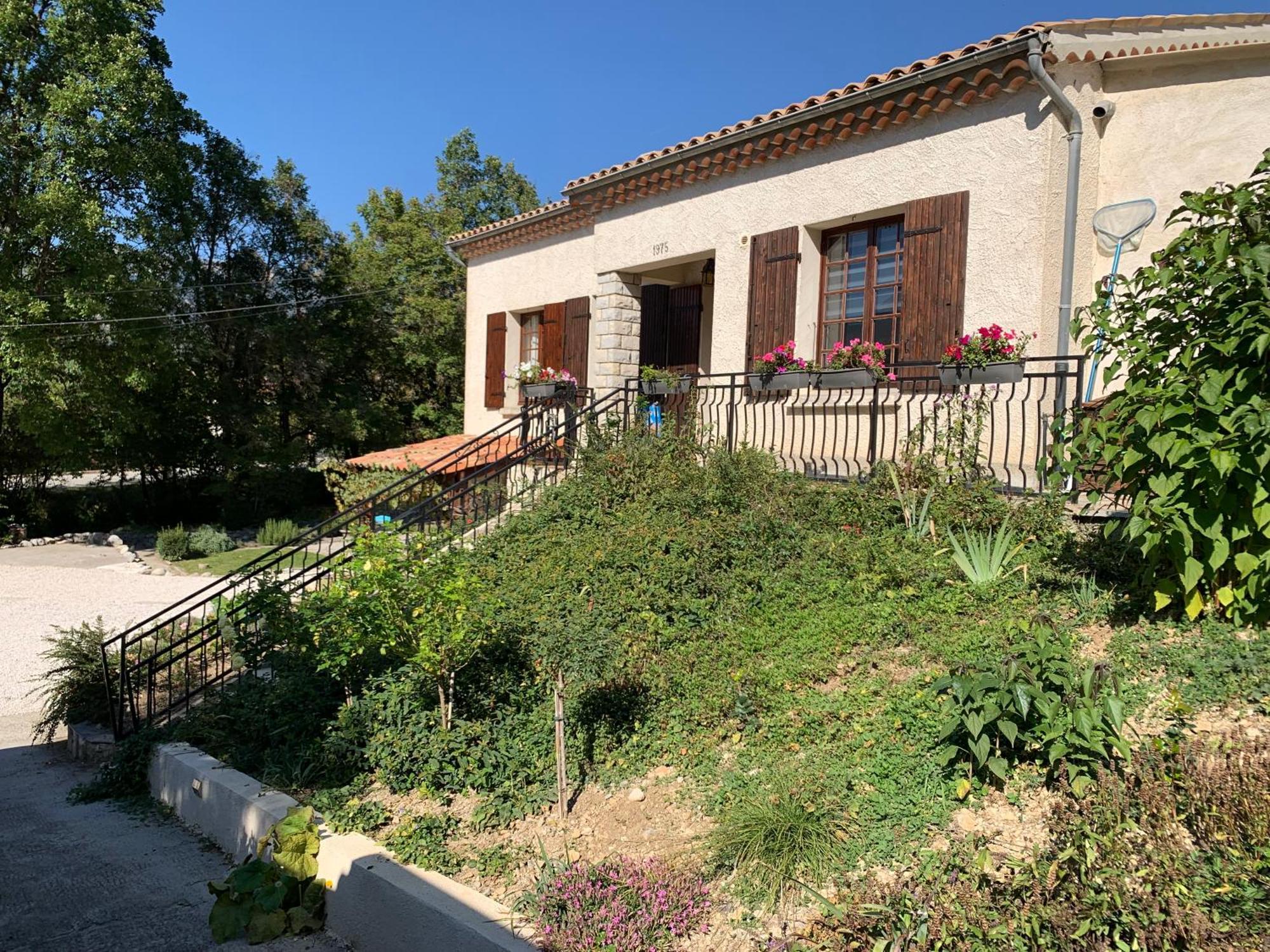 Maison Castellane Chambre D'Hotes B&B ภายนอก รูปภาพ
