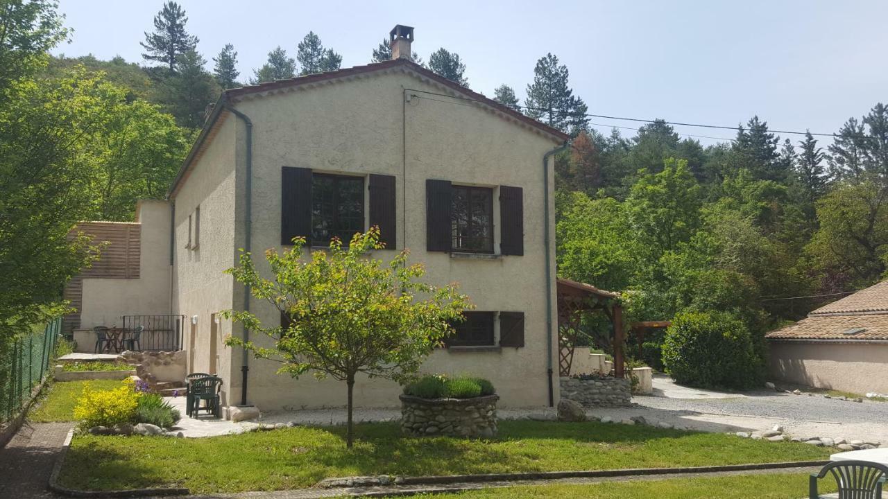 Maison Castellane Chambre D'Hotes B&B ภายนอก รูปภาพ